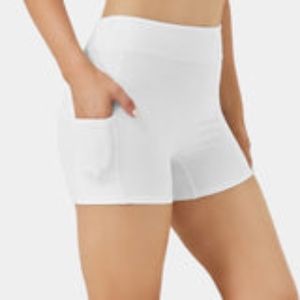 Halara High Rise Side Pocket Plain Shorts